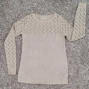 Woman's Sz S Beige Poly. Blend/Metallic Long Sleeve Pullover Sweater by MAUNCES